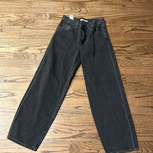 Levi “Baggy Dad” jeans